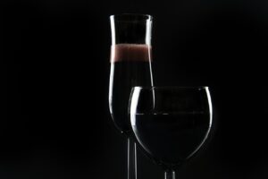 アルコールが引き起こす体臭の原因と対策は？