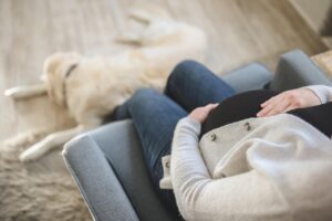 妊娠中に体臭がきつくなる理由と対策は？