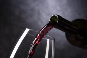 アルコールの臭いが汗に影響する理由とは？